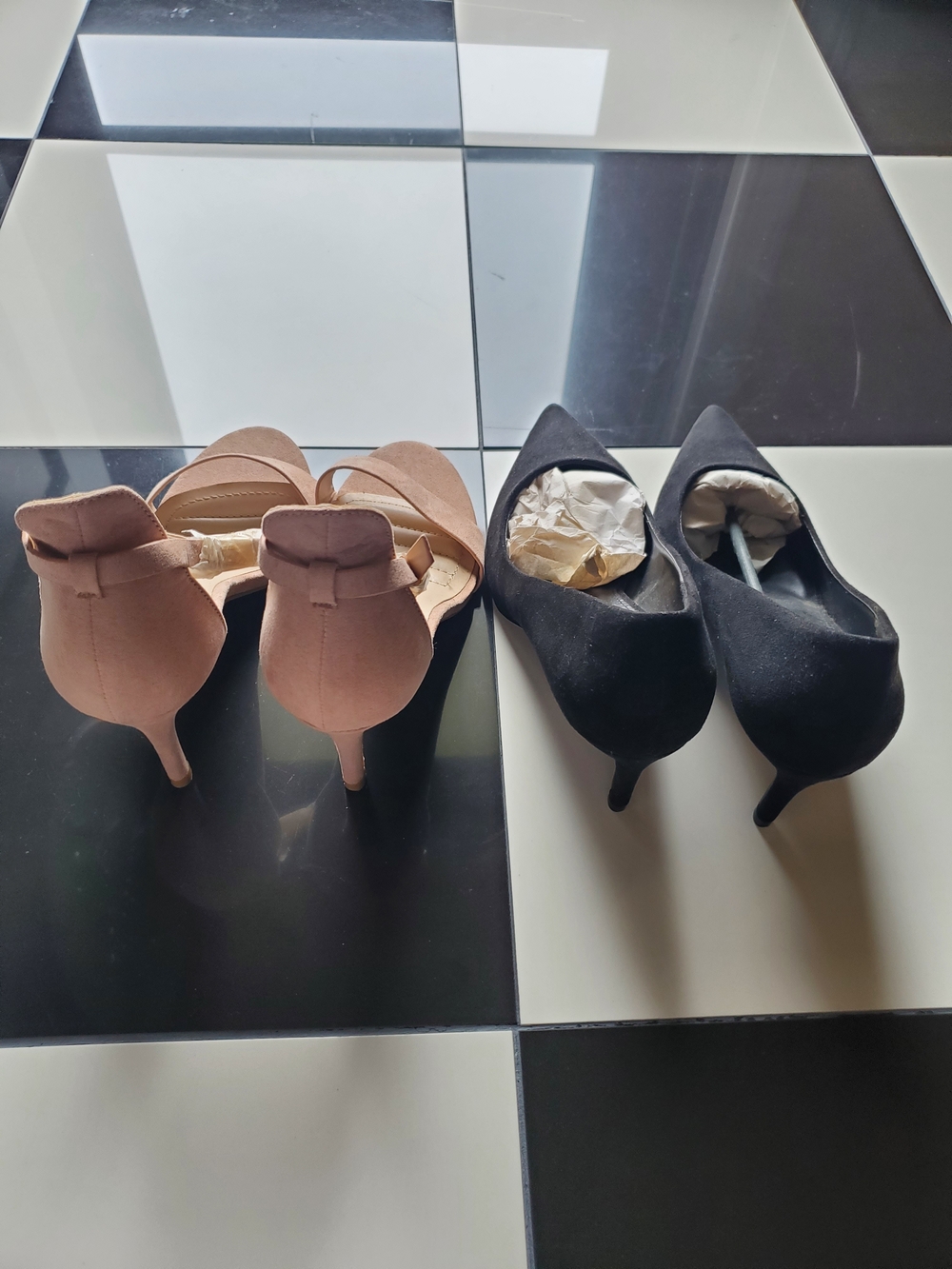 Lulu's Black Pointed-Toe Pumps & Blush Ankle-Strap Heels Duo US6 New - Picture 2 of 3